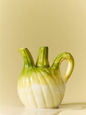 Anthropologie Damson Madder Stoneware Fennel Creamer, NWT